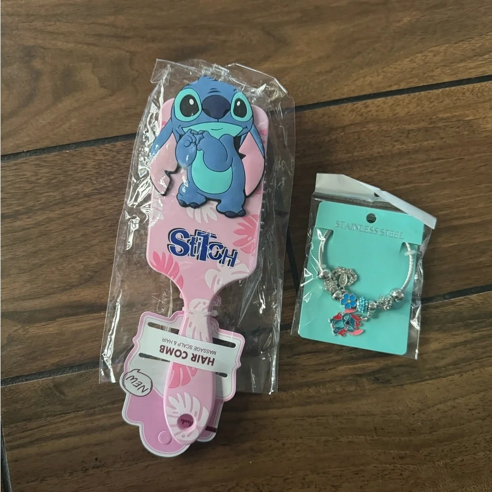 STITCH pink Hair Brush and stainless steel Bracelet Set